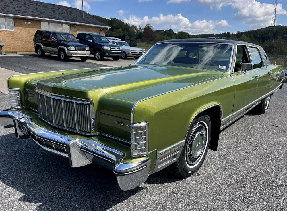 Image of Lincoln Continental